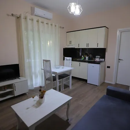 아파트 D1 Apartment's *