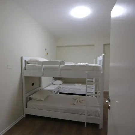 D1 Apartment's * 티라나